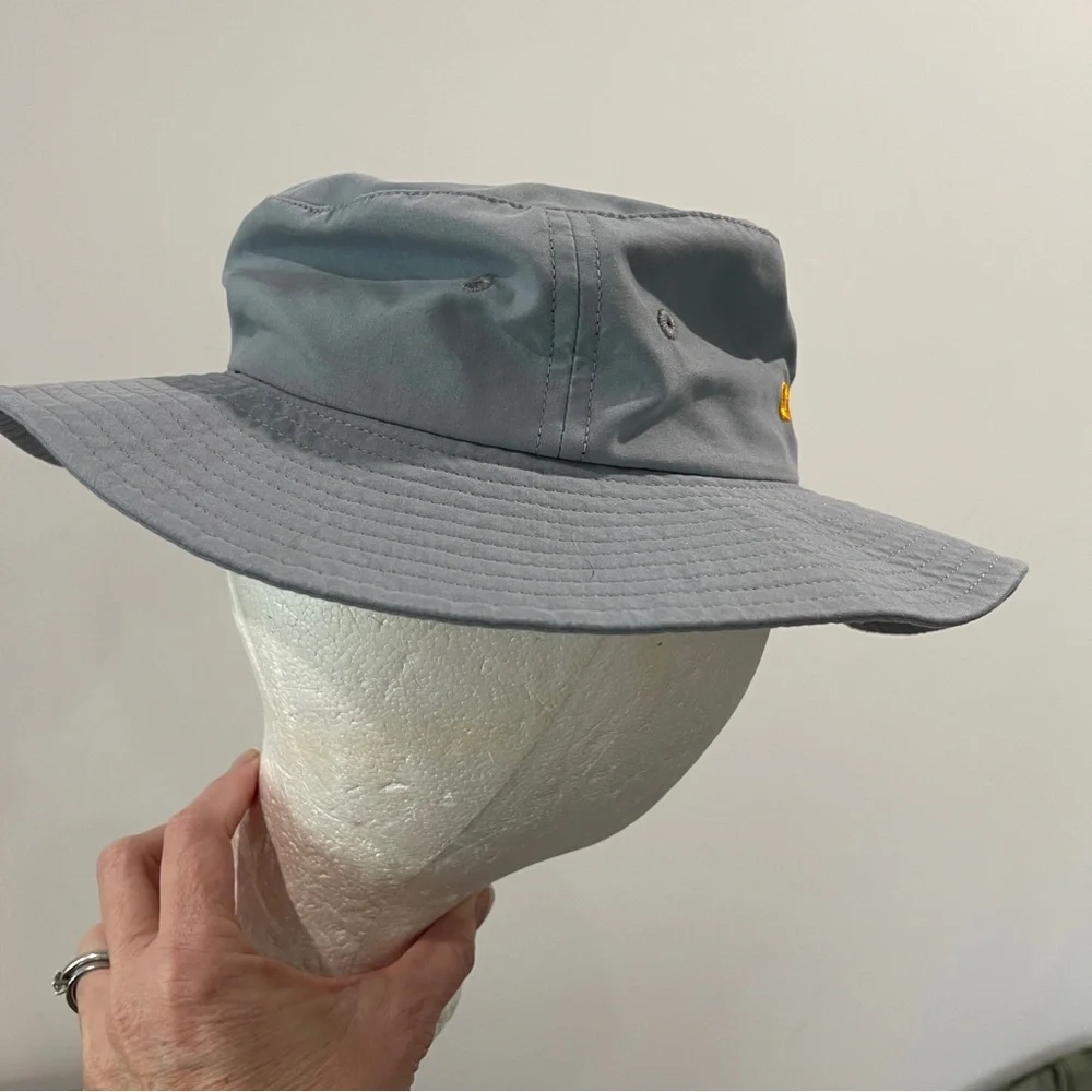 QUIKSILVER grey wide brimmed kids bucket hat